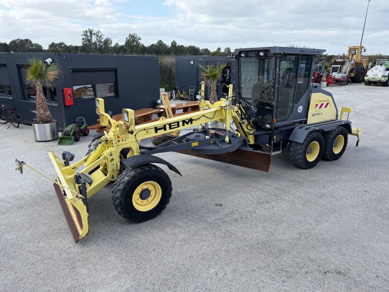 HBM BG110 T-5 Grader
