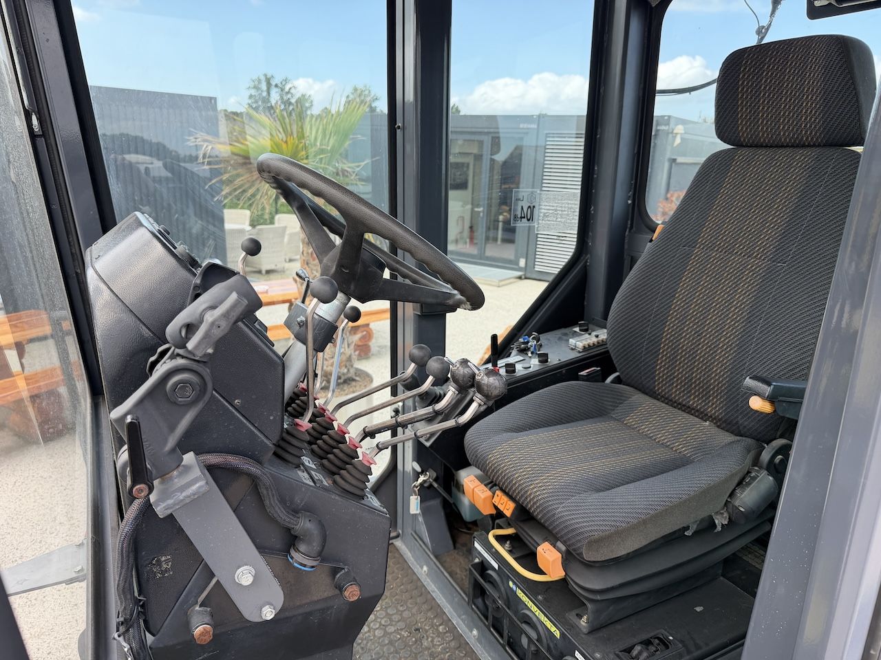 HBM BG110 T-5 Grader