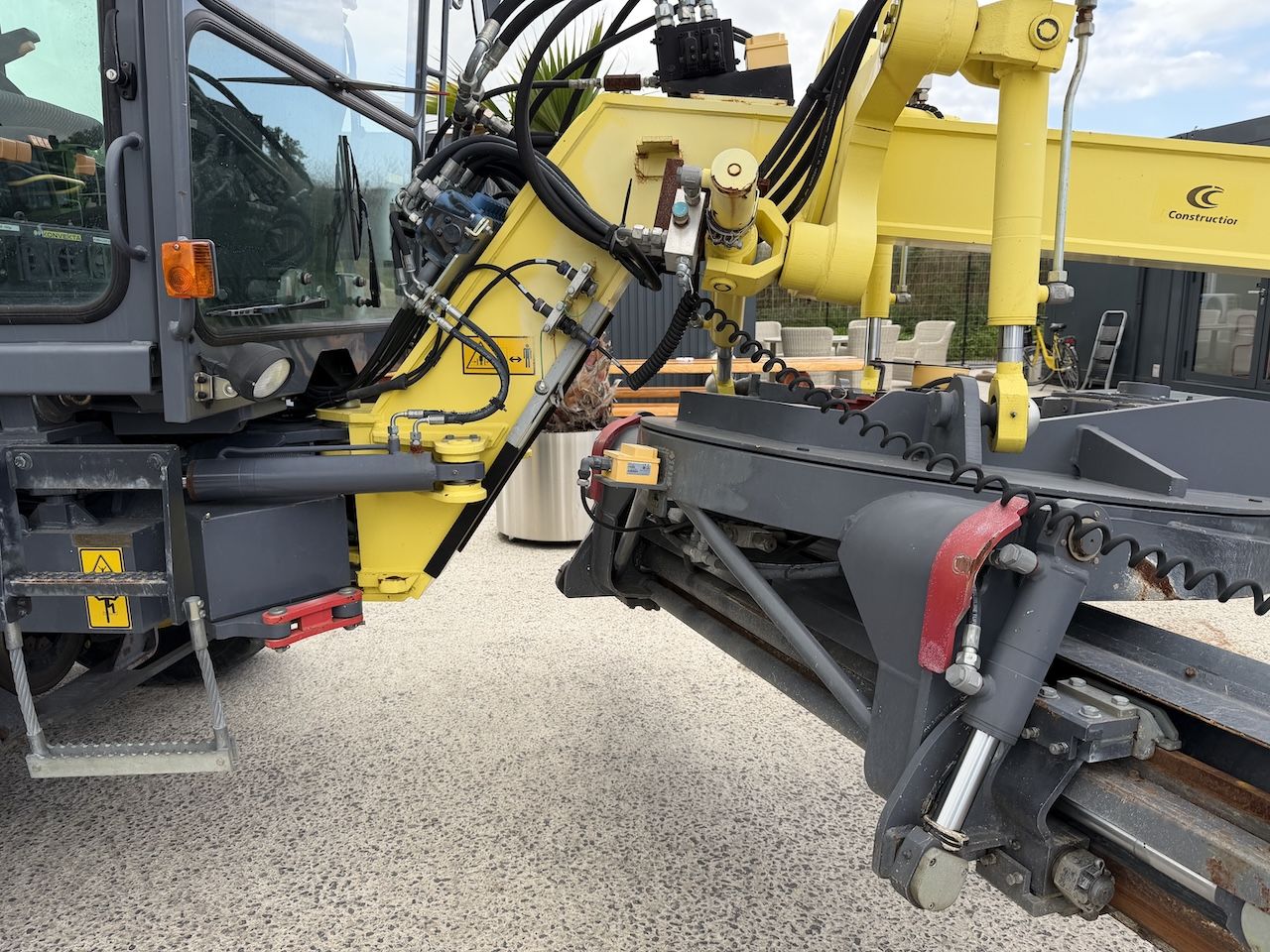 HBM BG110 T-5 Grader