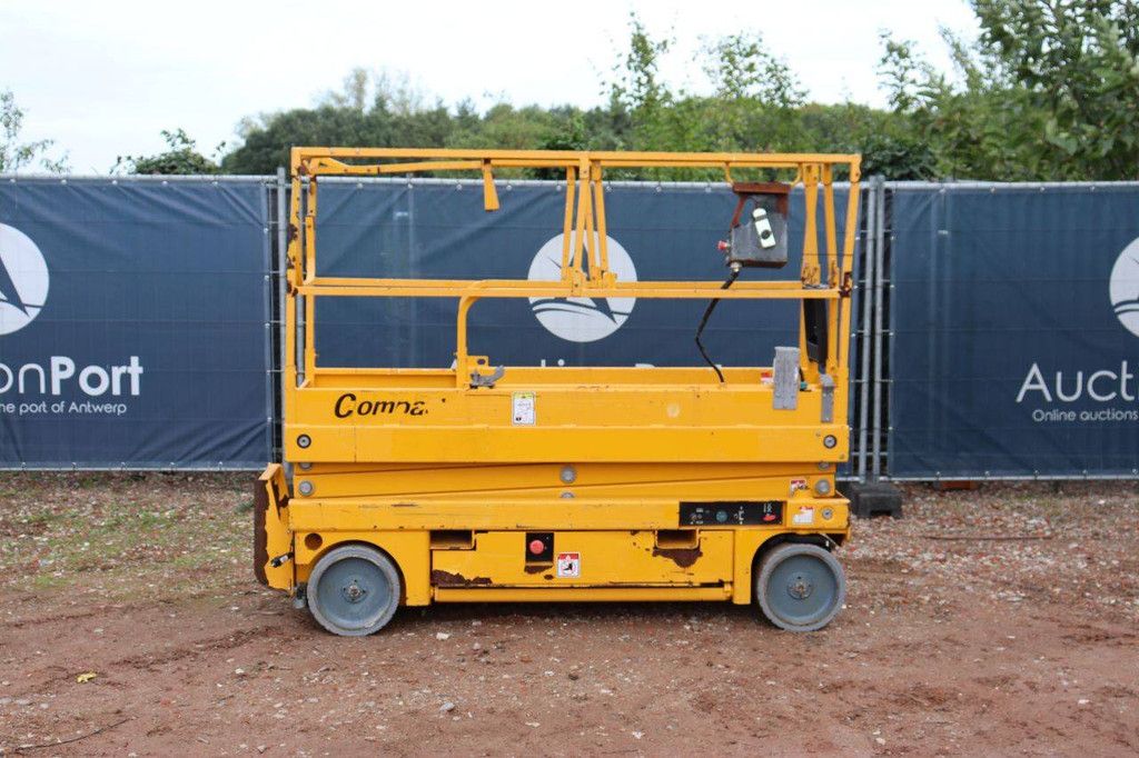 Haulotte Elektro-Scherenarbeitsbühne 350 kg 8,2 m 2015
