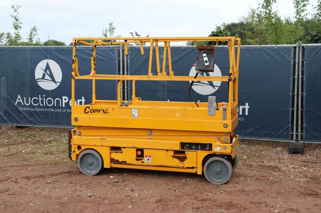 Haulotte Elektro-Scherenarbeitsbühne 350 kg 8,2 m 2015
