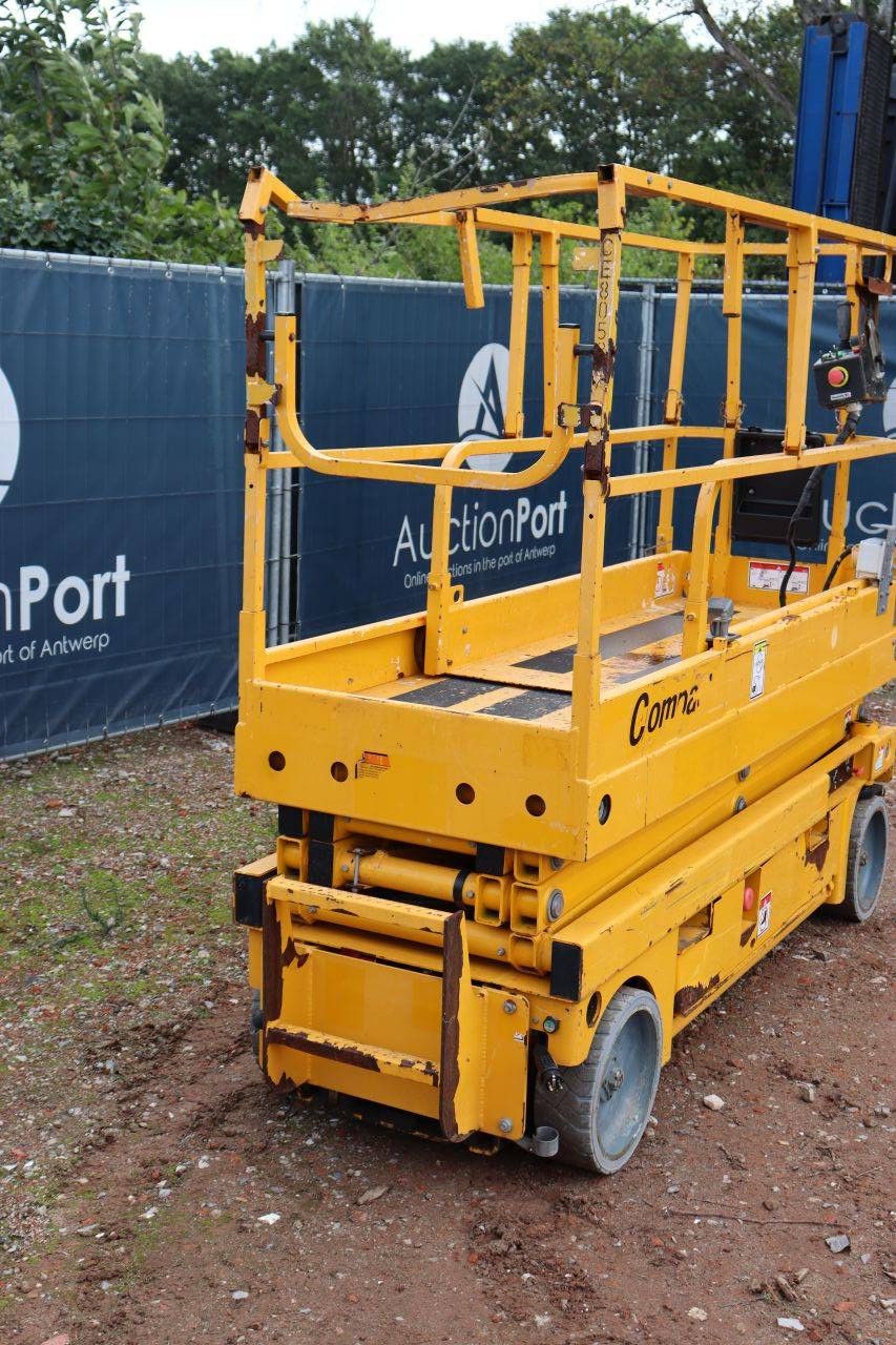 Haulotte Elektro-Scherenarbeitsbühne 350 kg 8,2 m 2015