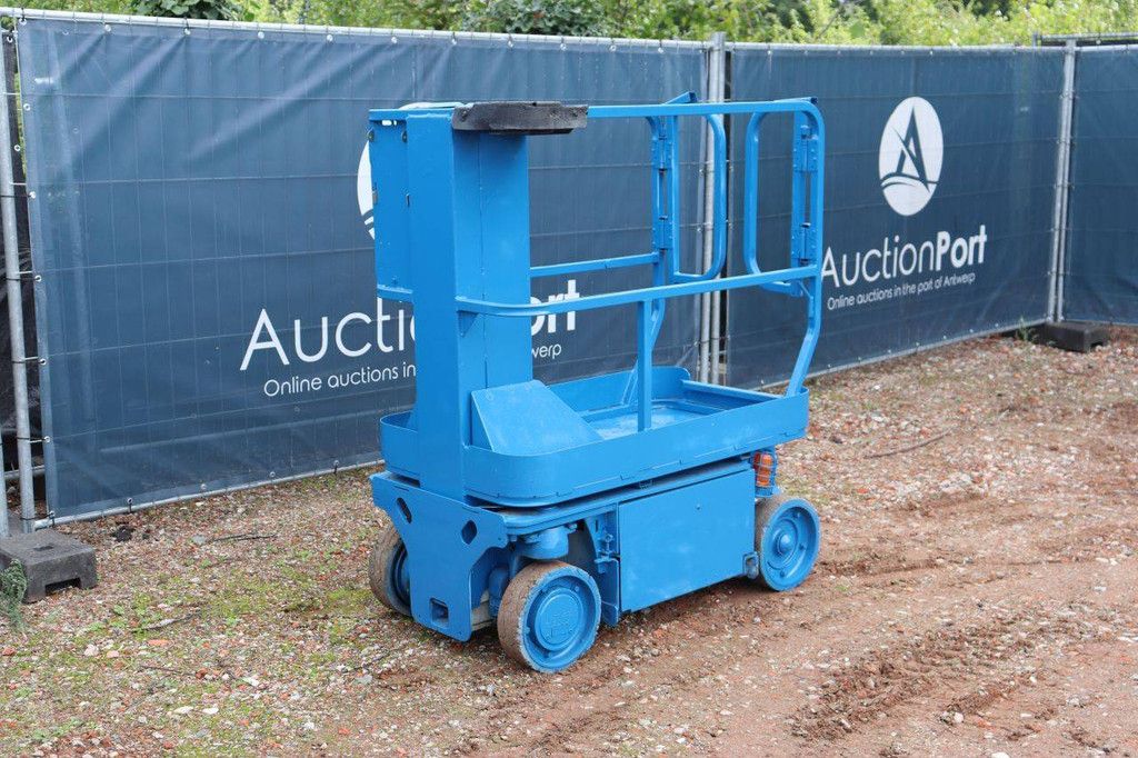 JLG 1230ES Elektrischer Mastlift 230 kg 5,6 m 2014