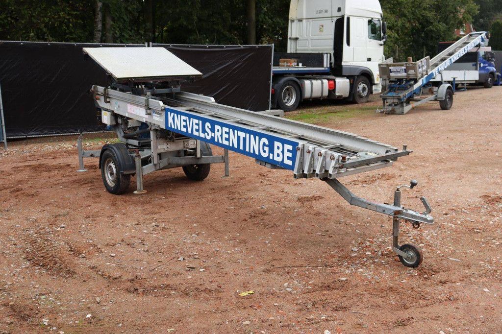 Paus 18WH Electric Moving Lift