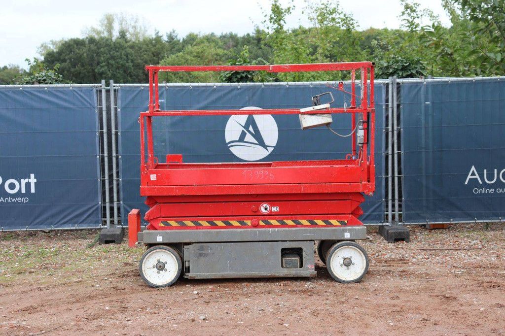 Skyjack SJIII Scherenbühne - 3220 Elektrisch 408 kg 8,1 m 2013