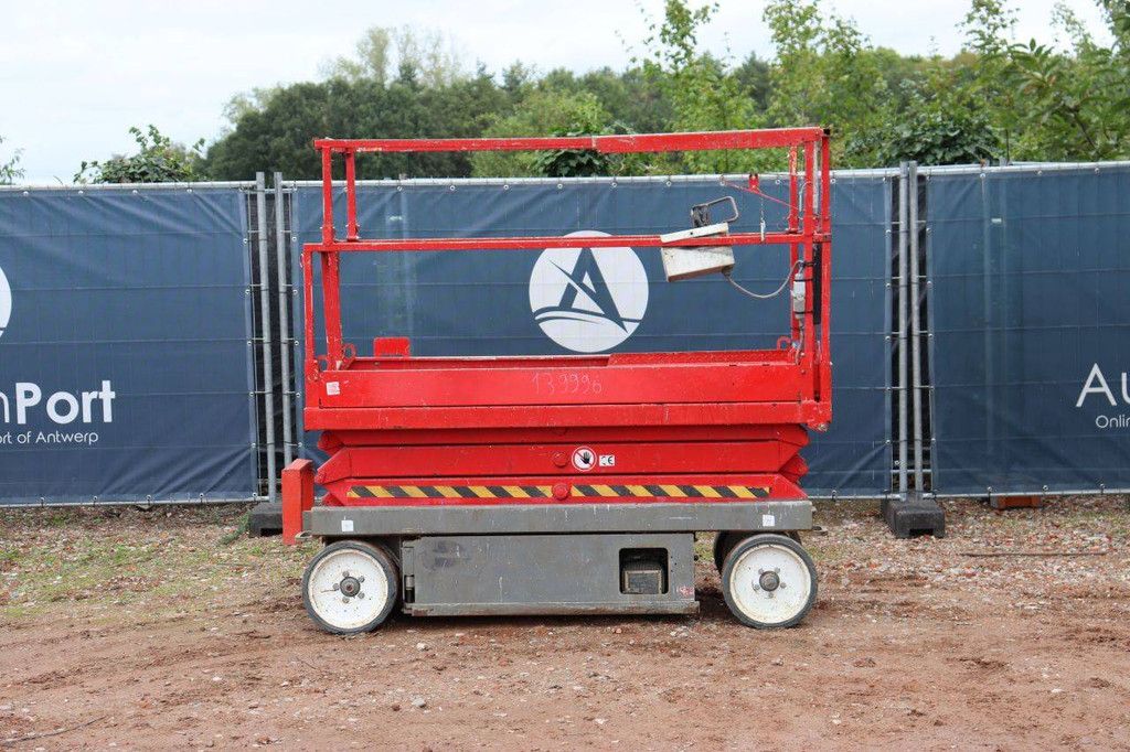 Skyjack SJIII Scherenbühne - 3220 Elektrisch 408 kg 8,1 m 2013