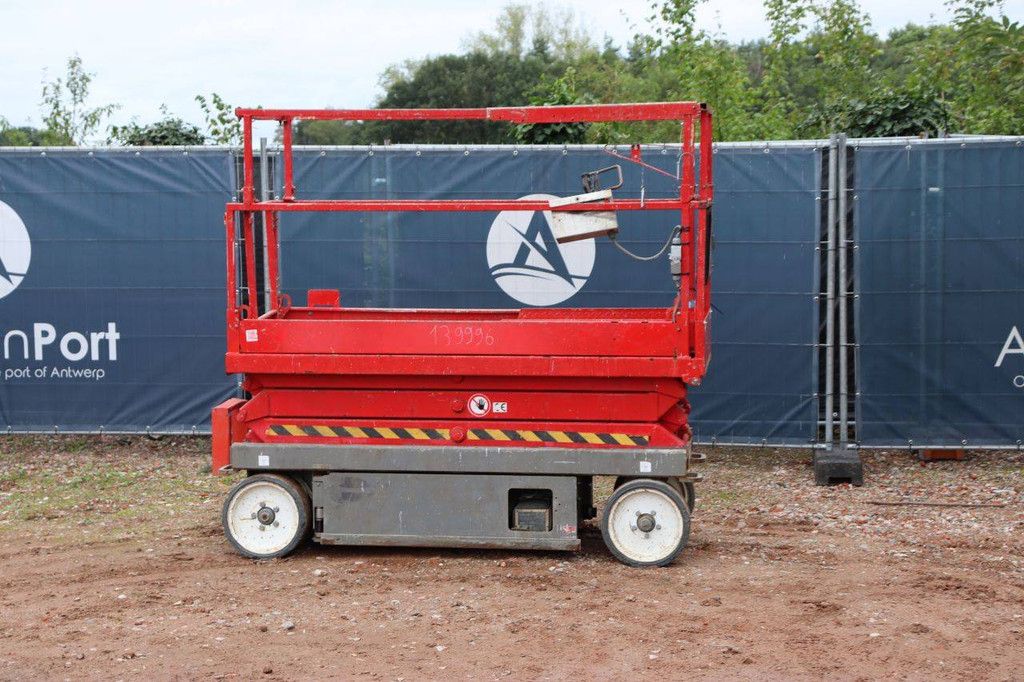 Skyjack SJIII Scherenbühne - 3220 Elektrisch 408 kg 8,1 m 2013