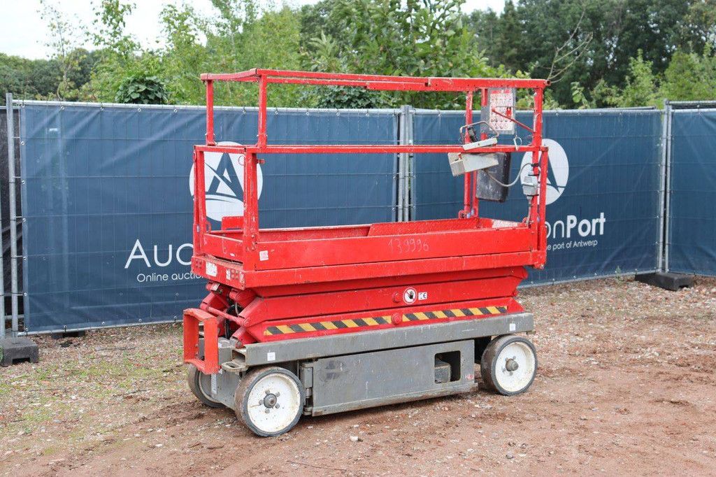 Skyjack SJIII Scherenbühne - 3220 Elektrisch 408 kg 8,1 m 2013
