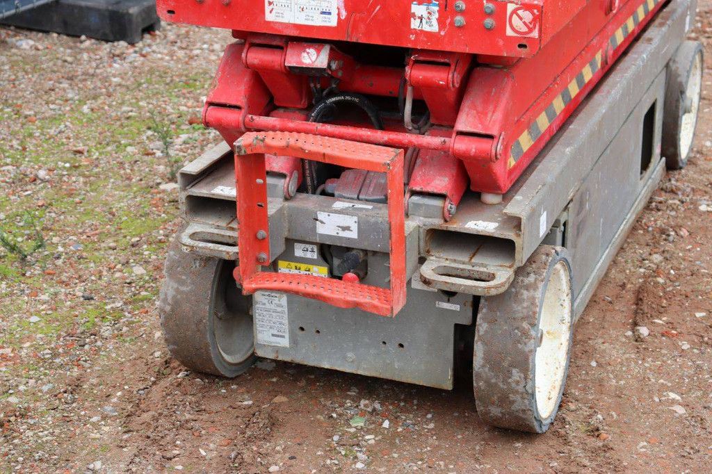 Skyjack SJIII Scherenbühne - 3220 Elektrisch 408 kg 8,1 m 2013