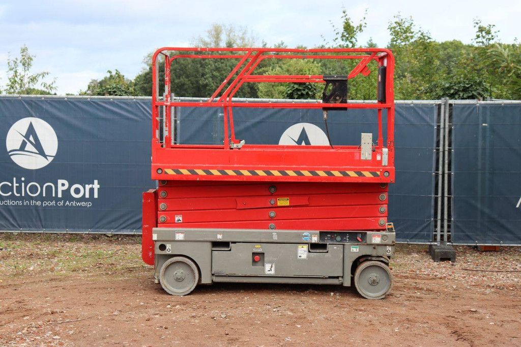 Scissor lift Haulotte Compact 12 Electric 300kg 2015