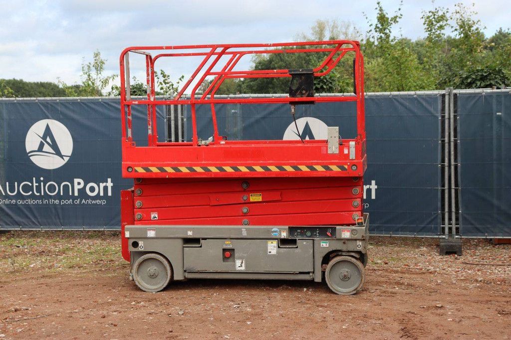 Scissor lift Haulotte Compact 12 Electric 300kg 2015