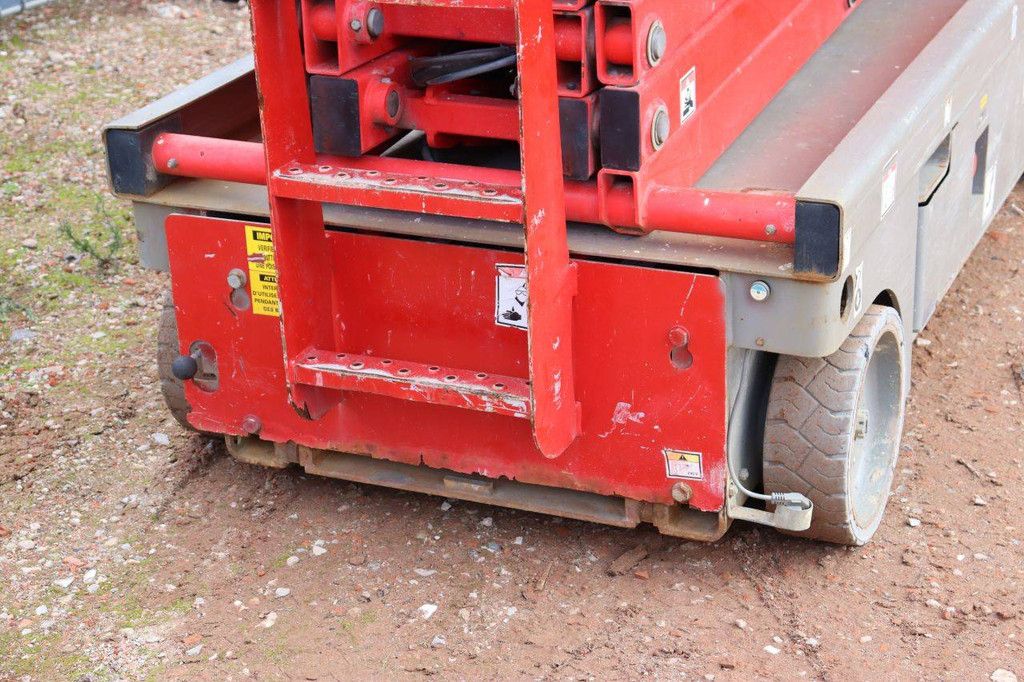 Scissor lift Haulotte Compact 12 Electric 300kg 2015