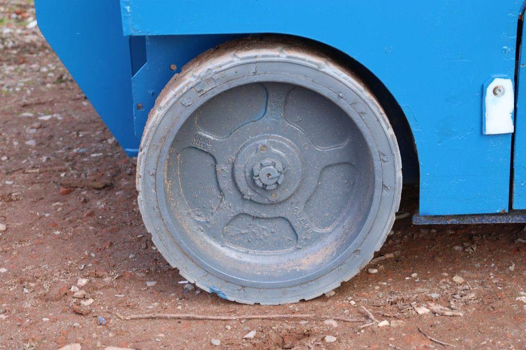 Scherenbühne Genie GS2646 Elektrisch 454 kg 9,9 m 2013