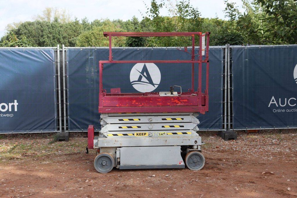 Skyjack SJIII-3219 Electric Scissor Lift 227kg 7.8m 2009