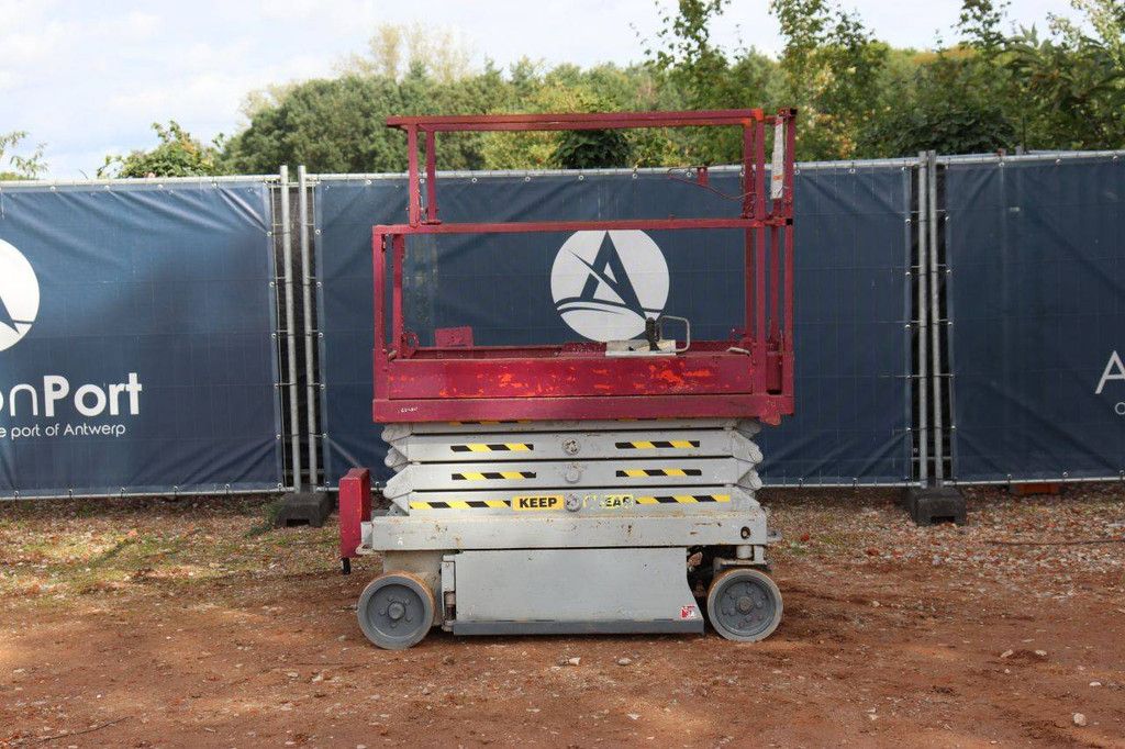 Skyjack SJIII-3219 Electric Scissor Lift 227kg 7.8m 2009