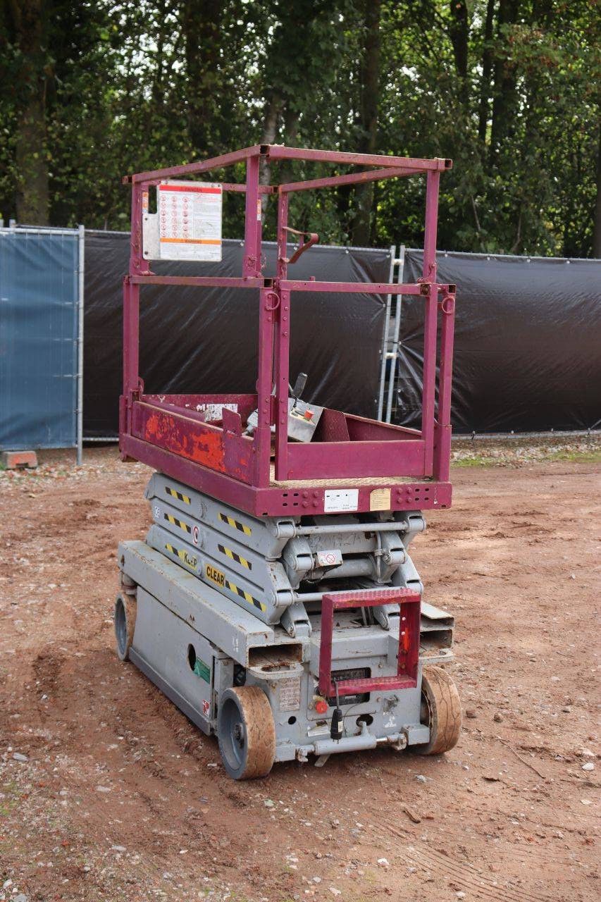 Skyjack SJIII-3219 Electric Scissor Lift 227kg 7.8m 2009