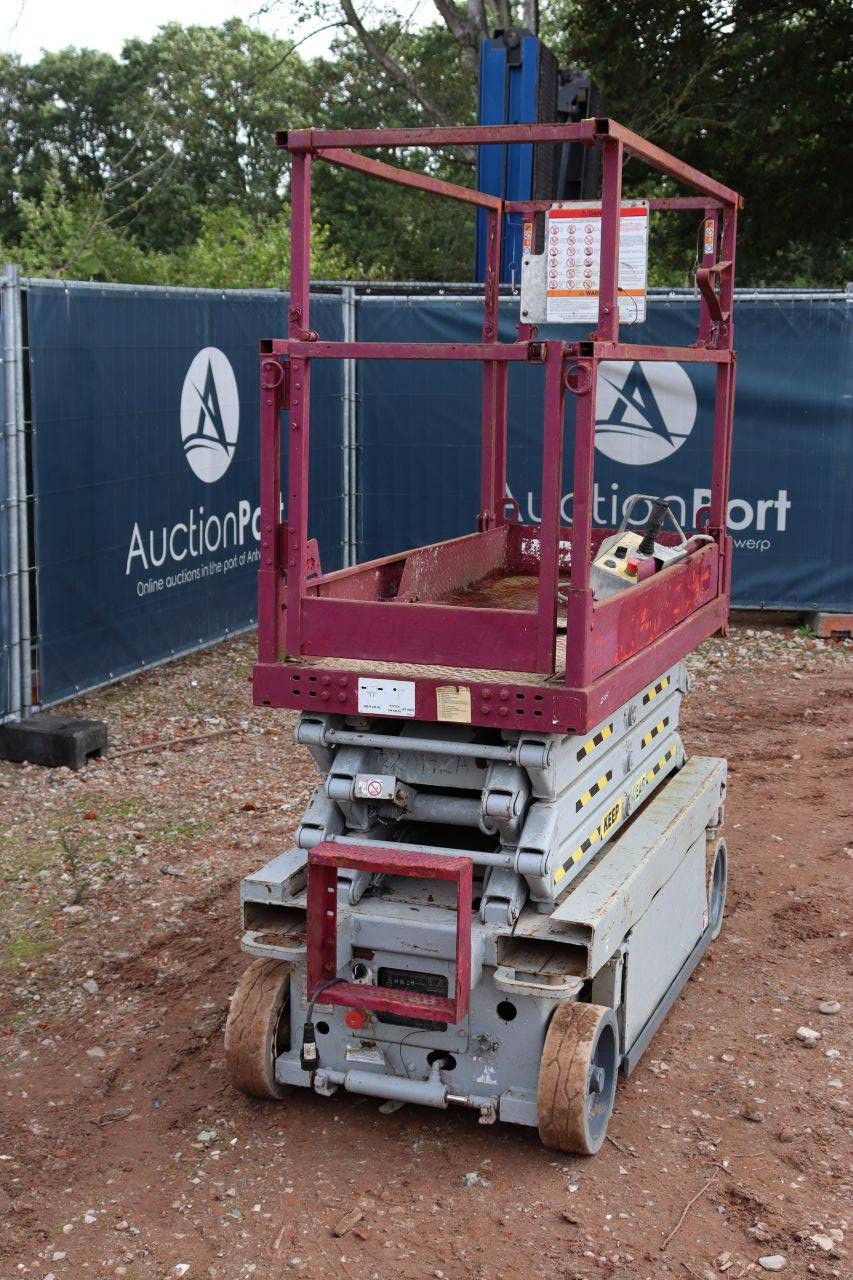 Skyjack SJIII-3219 Electric Scissor Lift 227kg 7.8m 2009
