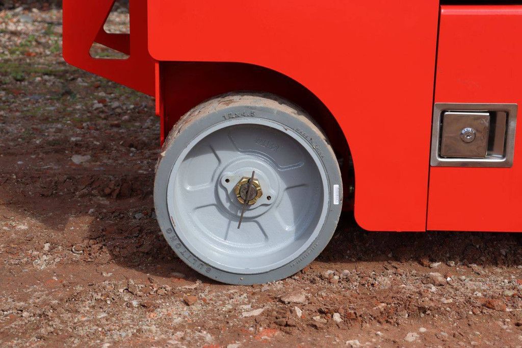 Scherenbühne BJS0607E Elektrisch 300 kg 8 m 2026 Neu