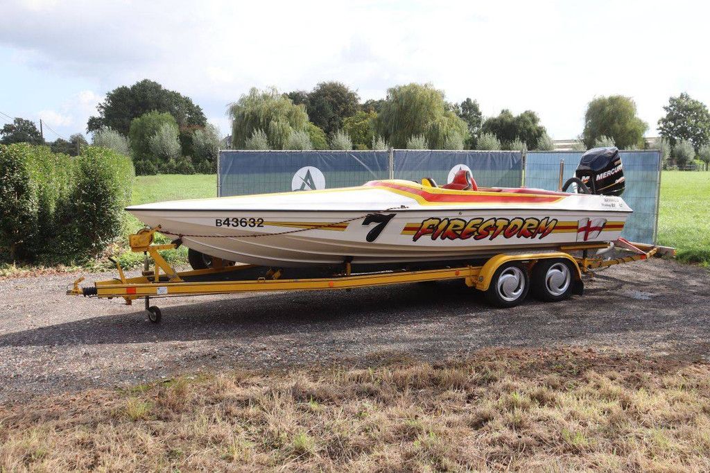 Bernico 21 Firestorm Gasoline Speedboat 300hp With Trailer Provi