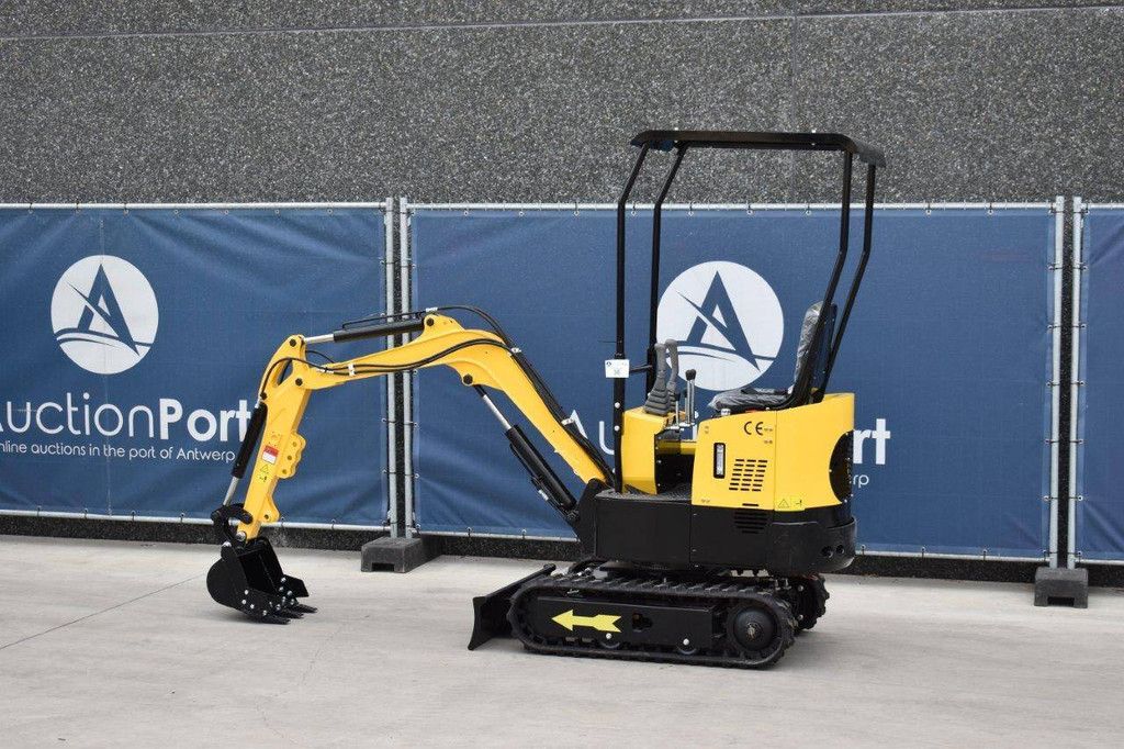 Hochdach-Diesel-Minibagger HT10, 7,5 kW, neu