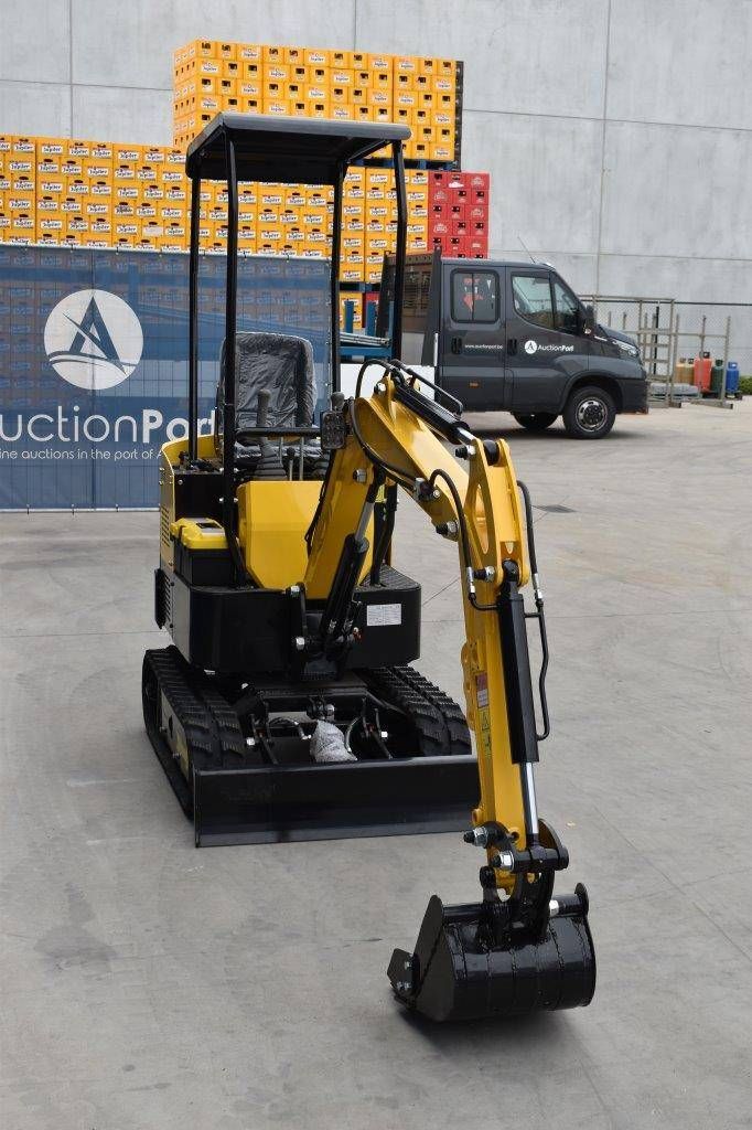 Hochdach-Diesel-Minibagger HT10, 7,5 kW, neu