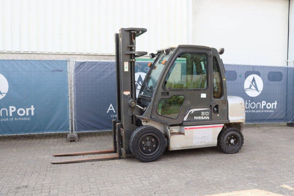 Heftruck Nissan 30 Diesel 3000kg