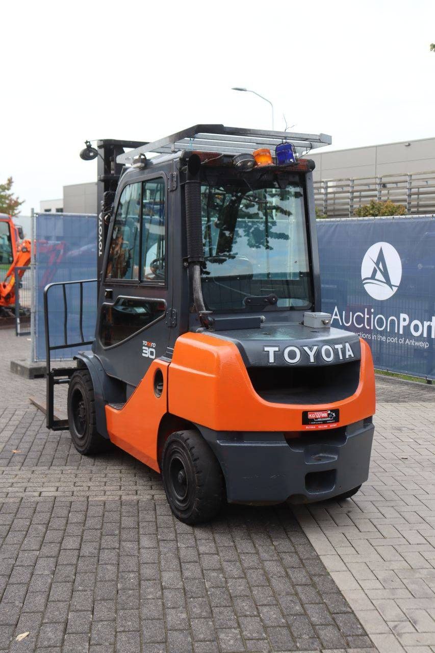 Forklift Toyota 02-8FDF30 Diesel 3000kg 3.7m 2020