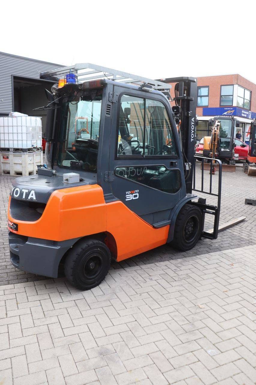 Forklift Toyota 02-8FDF30 Diesel 3000kg 3.7m 2020