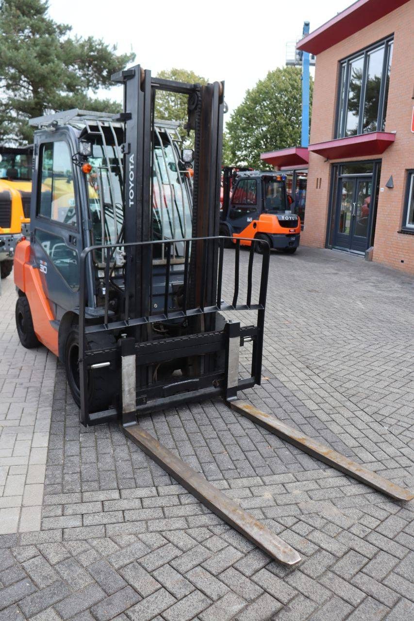 Forklift Toyota 02-8FDF30 Diesel 3000kg 3.7m 2020
