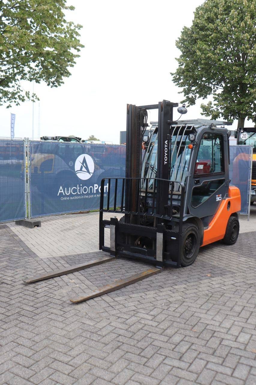 Forklift Toyota 02-8FDF30 Diesel 3000kg 3.7m 2020