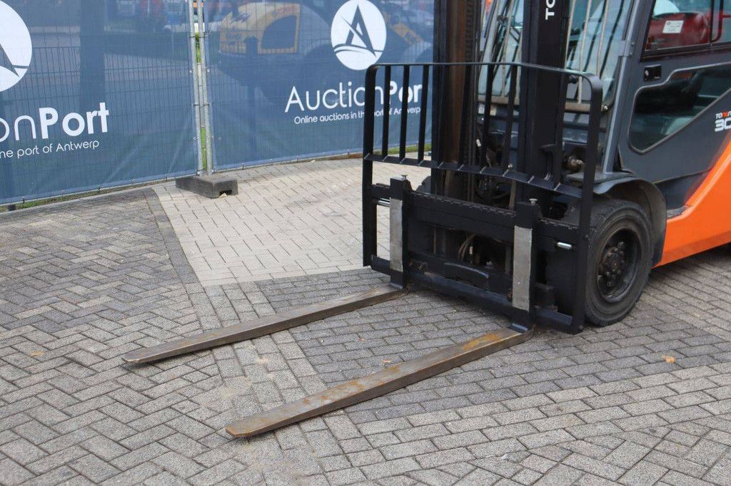 Forklift Toyota 02-8FDF30 Diesel 3000kg 3.7m 2020