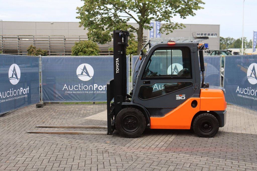 Gabelstapler Toyota 02-8FDF30 Diesel 3000kg 3,7m 2020