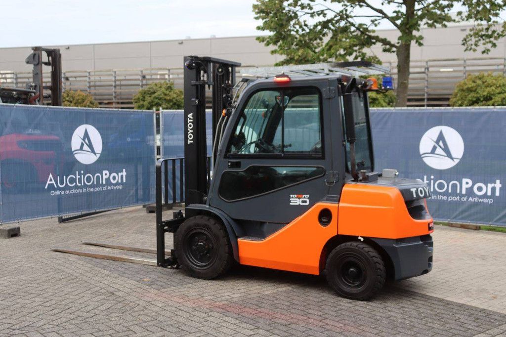 Gabelstapler Toyota 02-8FDF30 Diesel 3000kg 3,7m 2020