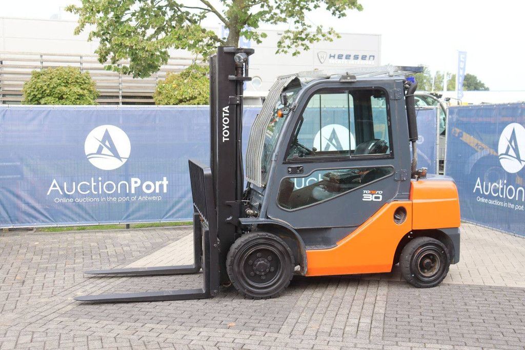 Gabelstapler Toyota 02-8FDF30 Diesel 3000kg 3,7m 2020