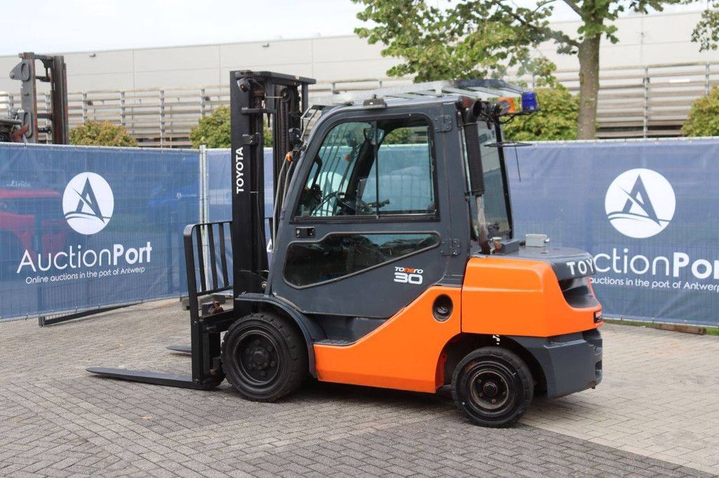 Gabelstapler Toyota 02-8FDF30 Diesel 3000kg 3,7m 2020