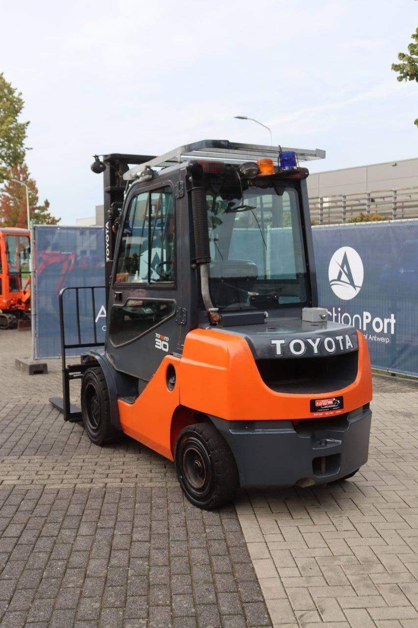 Gabelstapler Toyota 02-8FDF30 Diesel 3000kg 3,7m 2020