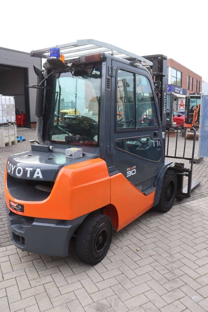 Gabelstapler Toyota 02-8FDF30 Diesel 3000kg 3,7m 2020