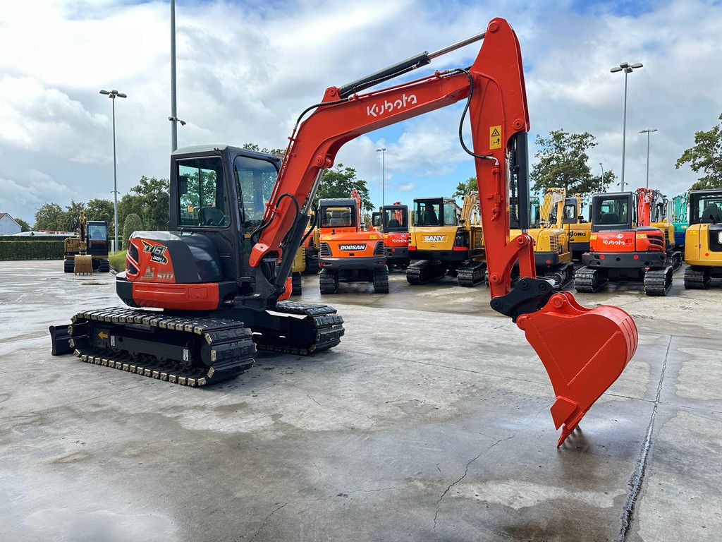 Midi excavator Kubota KX161-3SZ Diesel 2012