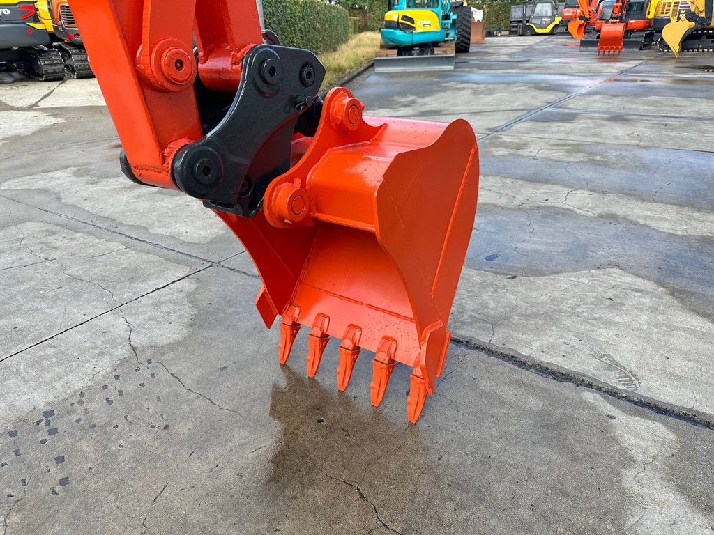 Midi excavator Kubota KX161-3SZ Diesel 2012