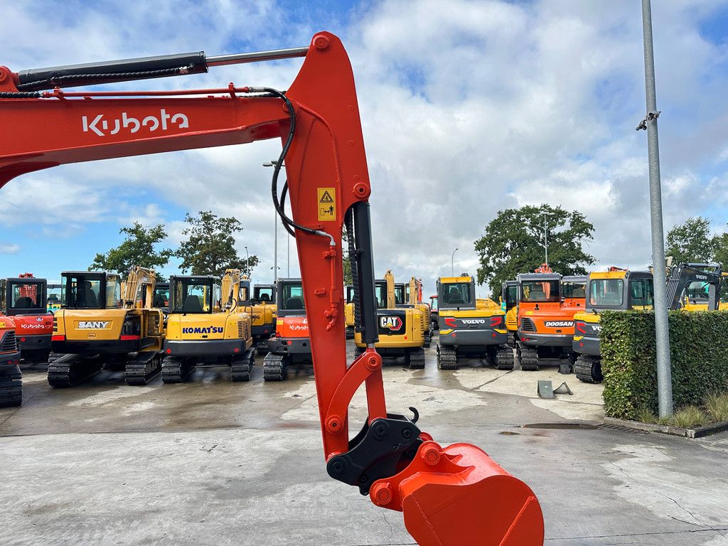 Midi excavator Kubota KX161-3SZ Diesel 2012