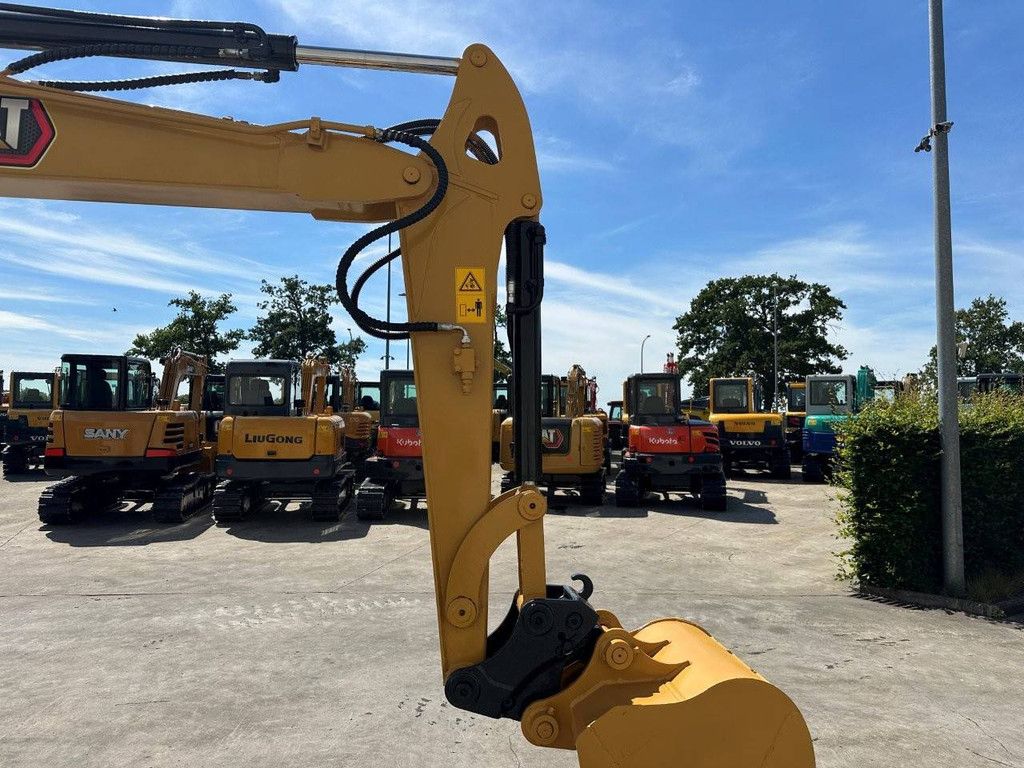 Midi-Bagger Caterpillar 305.5E2 Diesel 2018