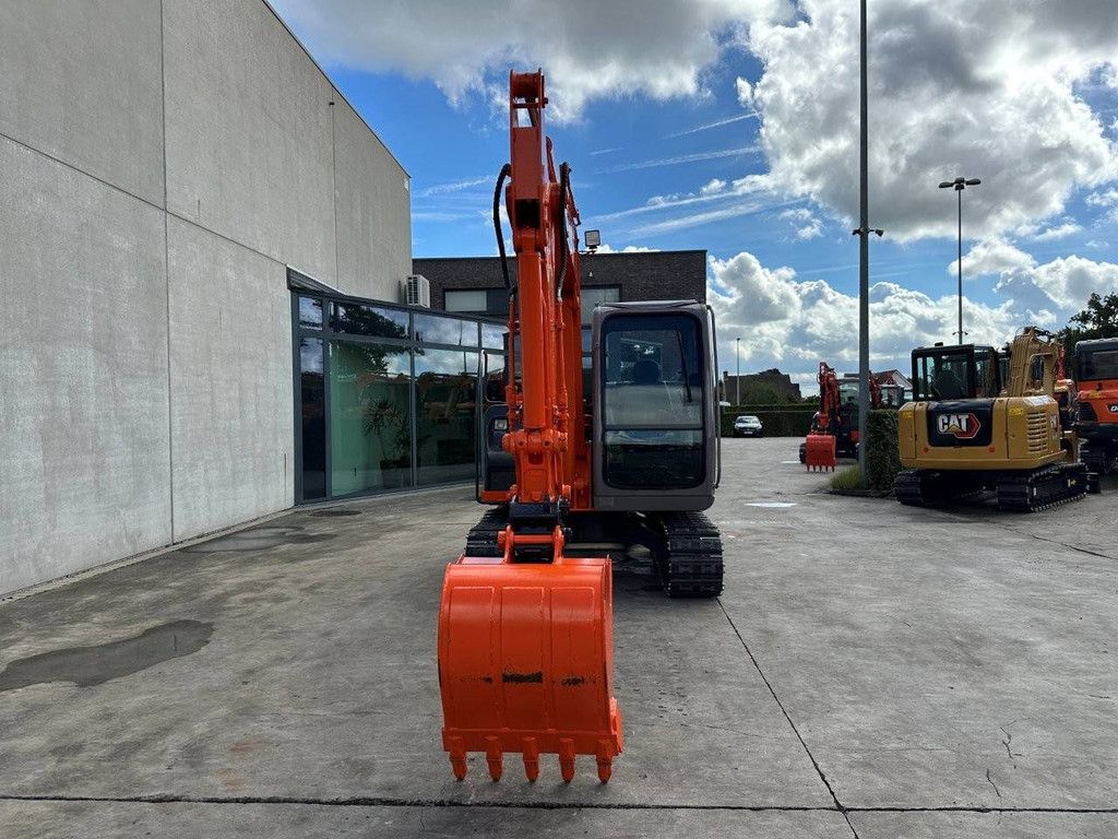 Midi excavator Hitachi ZX60 Diesel 2011