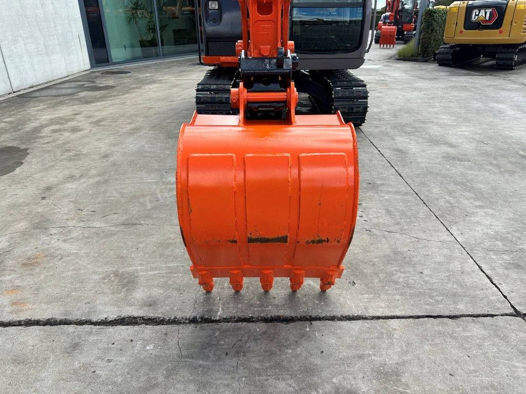 Midi excavator Hitachi ZX60 Diesel 2011