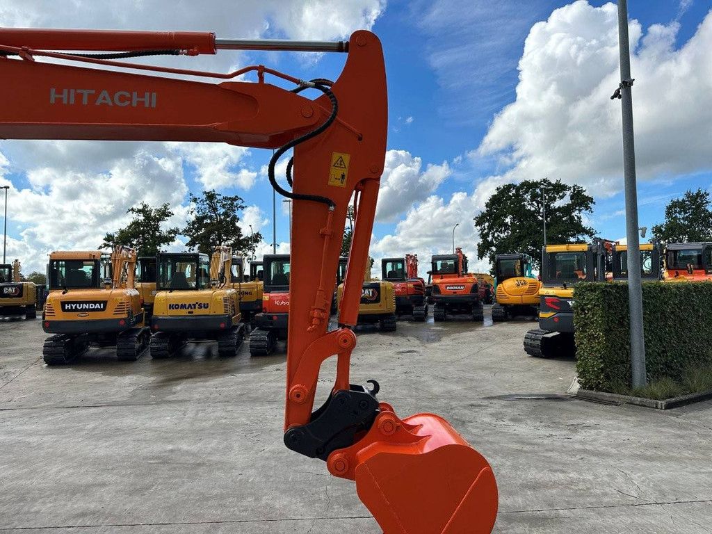 Midi excavator Hitachi ZX60 Diesel 2011