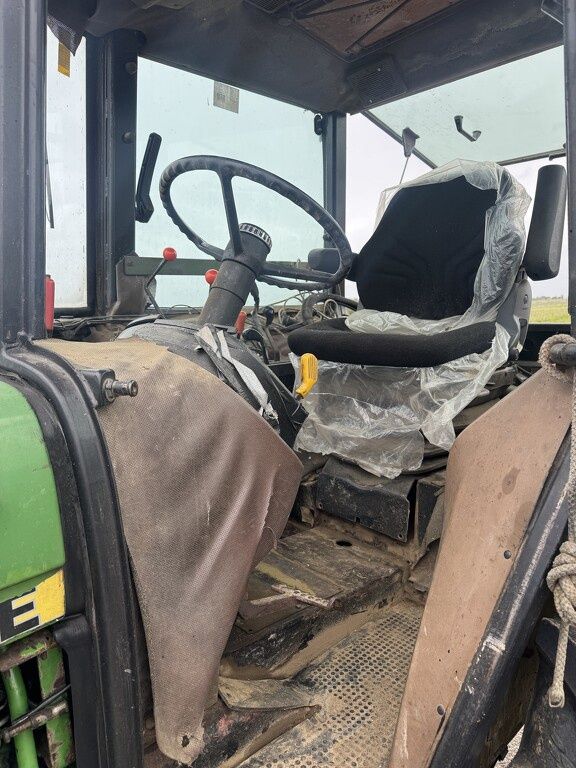 John Deere 2140