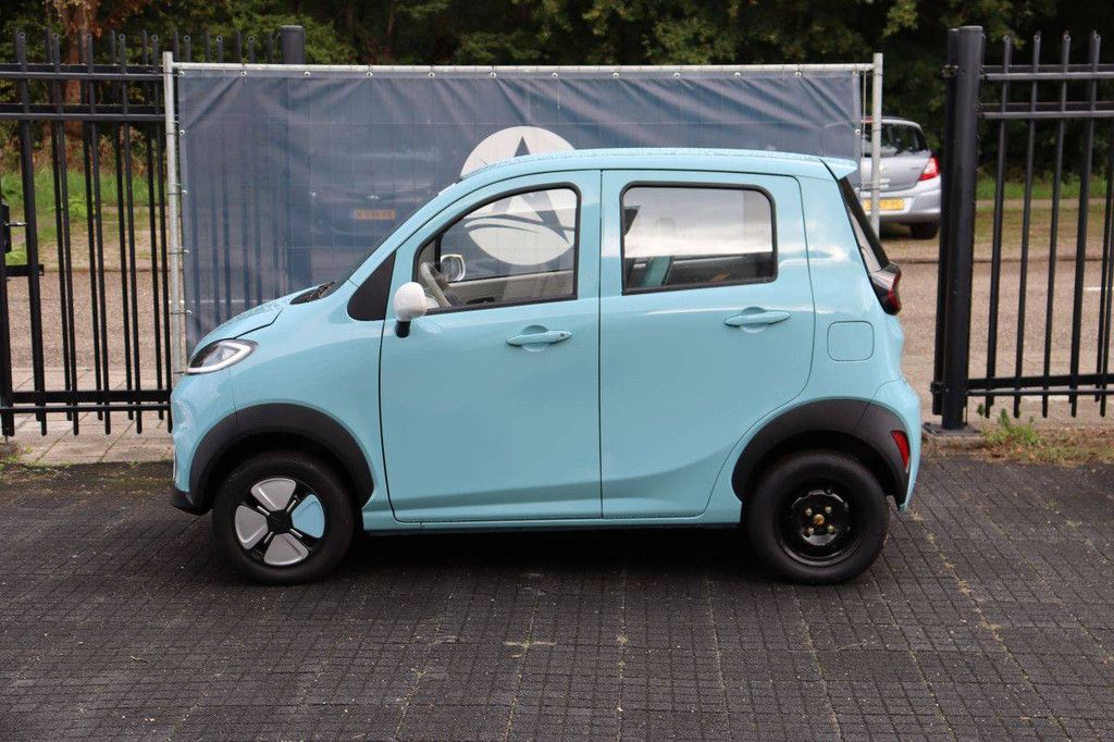 Elektrischer Personenkraftwagen Jinpeng L7e-CP Electric 8,2 PS