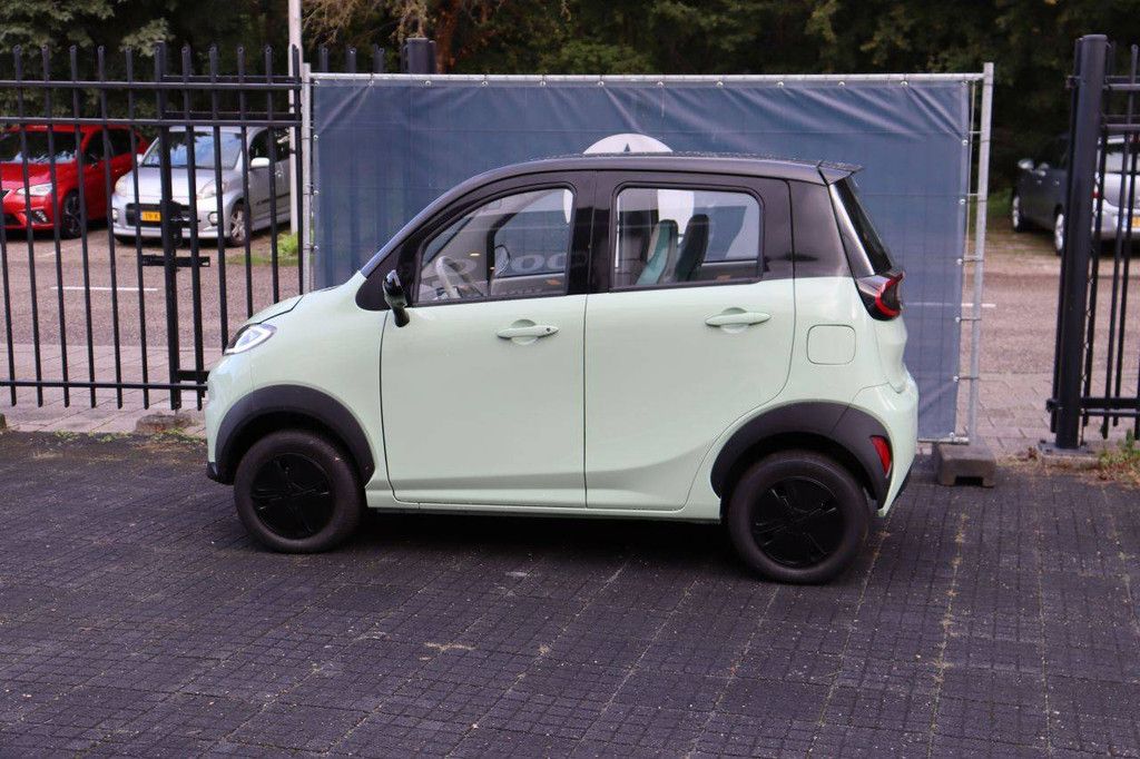 Elektrischer Personenkraftwagen Jinpeng L7e-CP Electric 8 PS