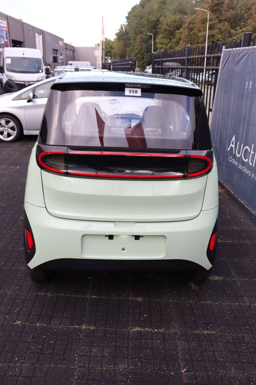 Elektrischer Personenkraftwagen Jinpeng L7e-CP Electric 8 PS