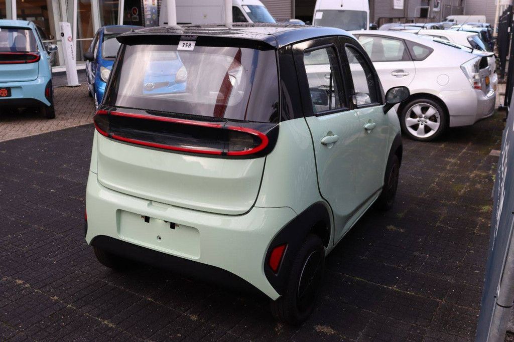 Elektrischer Personenkraftwagen Jinpeng L7e-CP Electric 8 PS