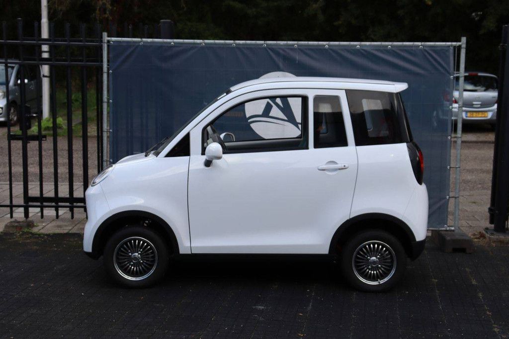 Elektrischer Personenkraftwagen Jinpeng L6e-BP Electric 4 PS